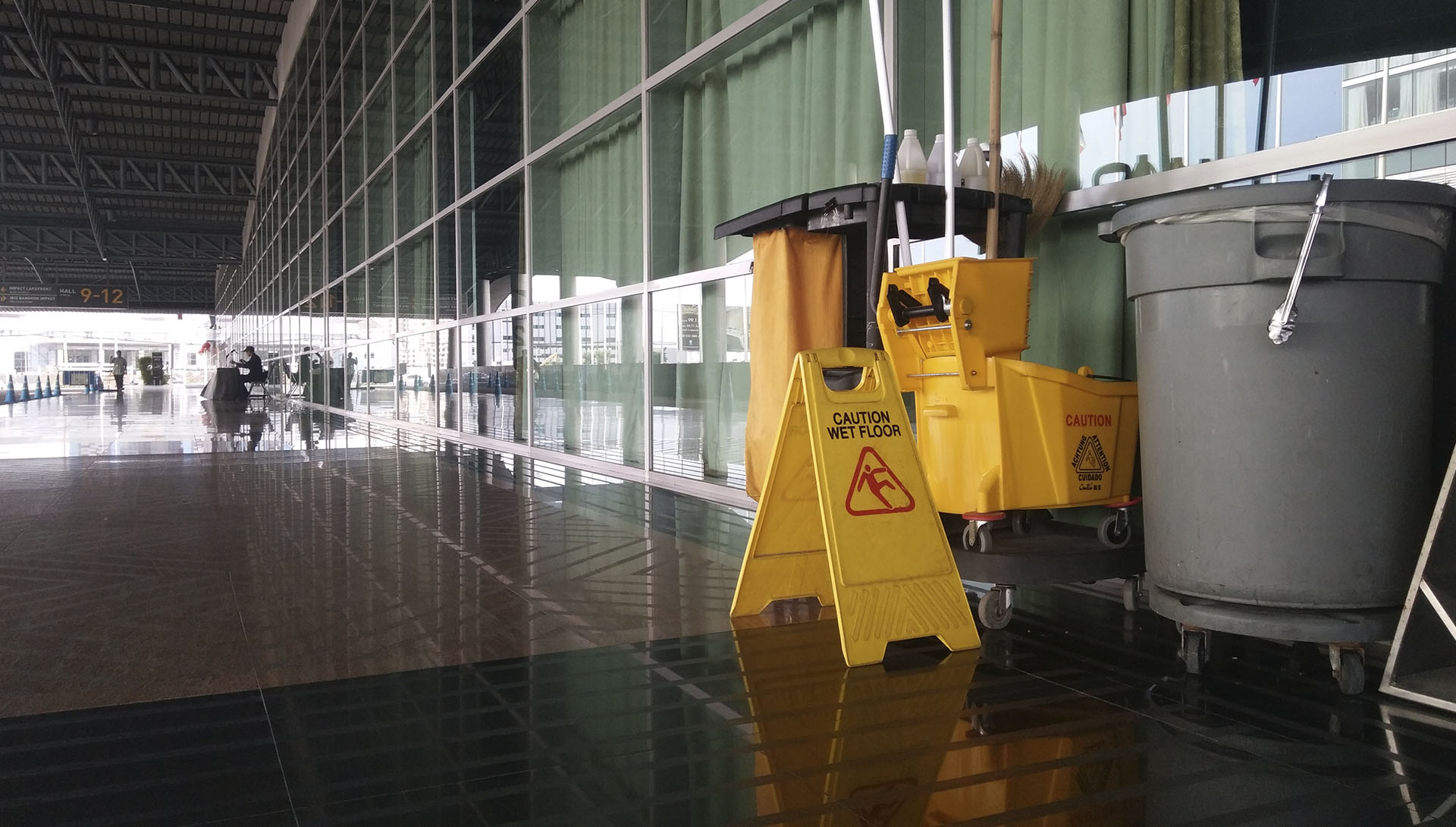 Industrial Building Cleaning Services